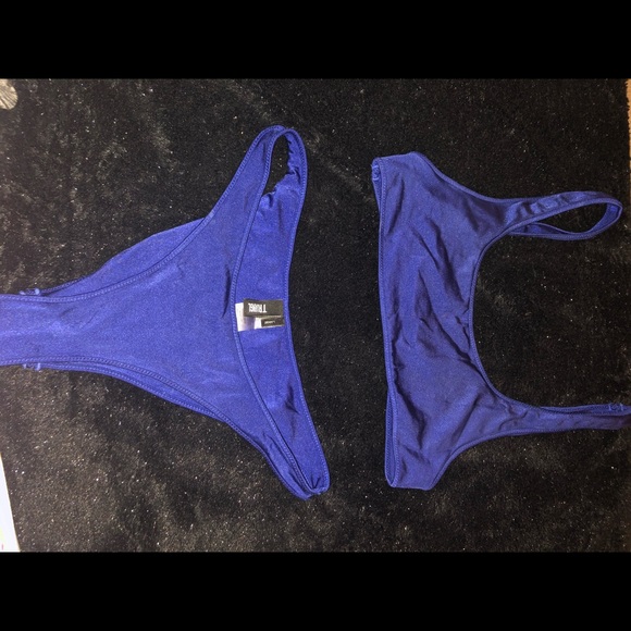 Royal blue triangl bikini - Picture 1 of 4